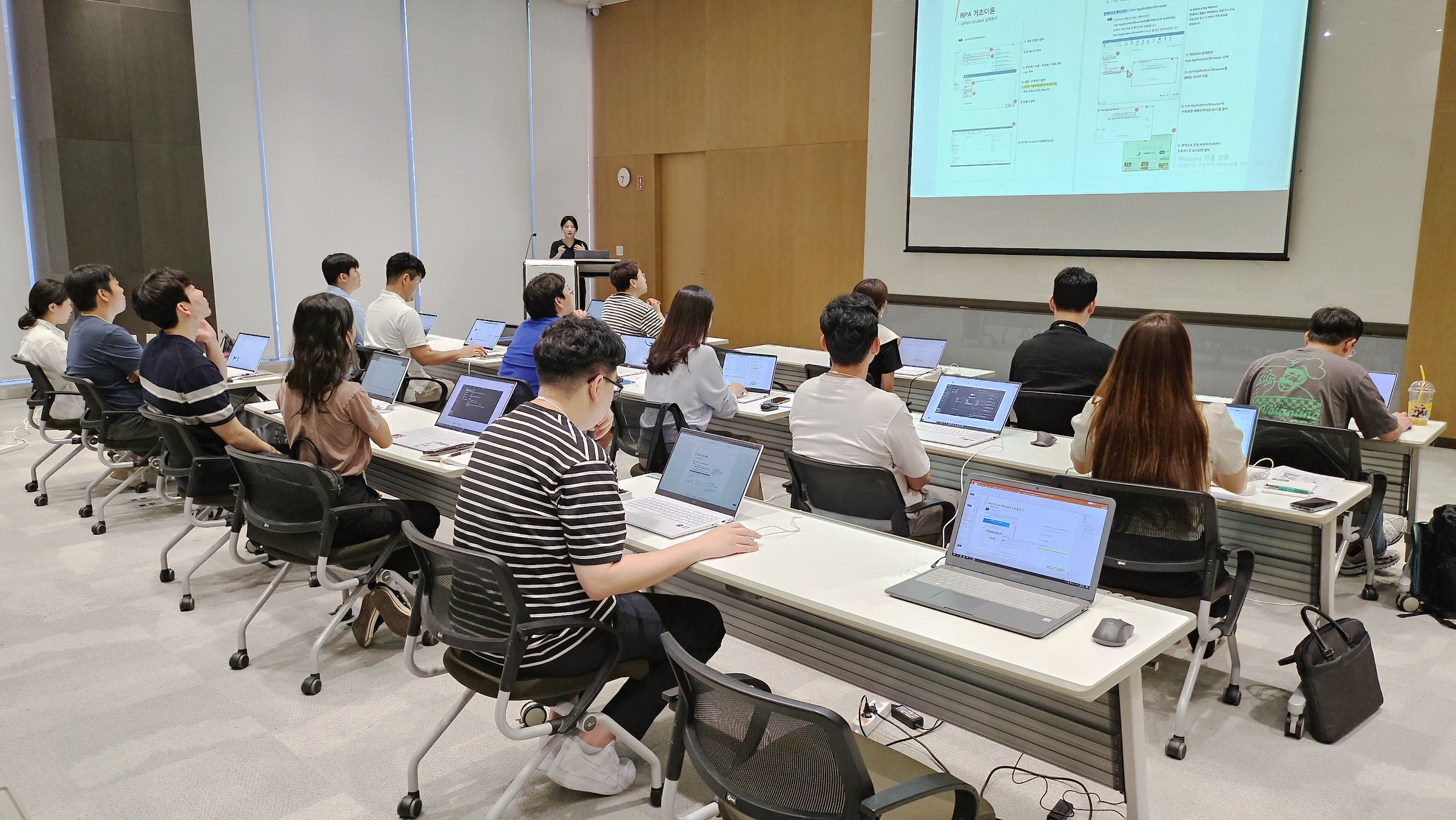AX 교육 및 역량 내재화